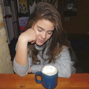 Meet your Posher, Julia